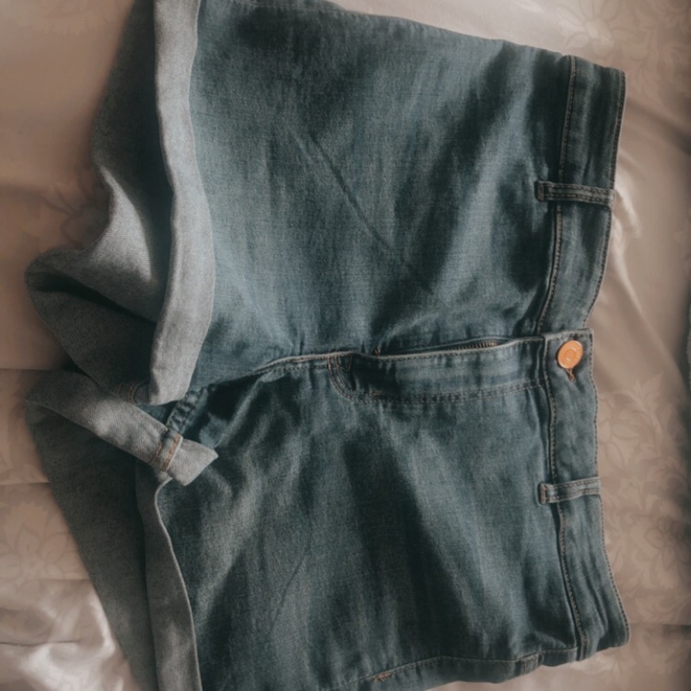 H&M High Wasted Shorts